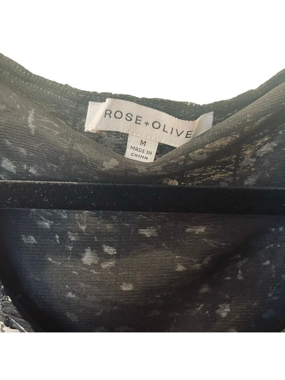 Rose + Olive Women's Black White Shirt Top Blouse Polyester Size: Medium